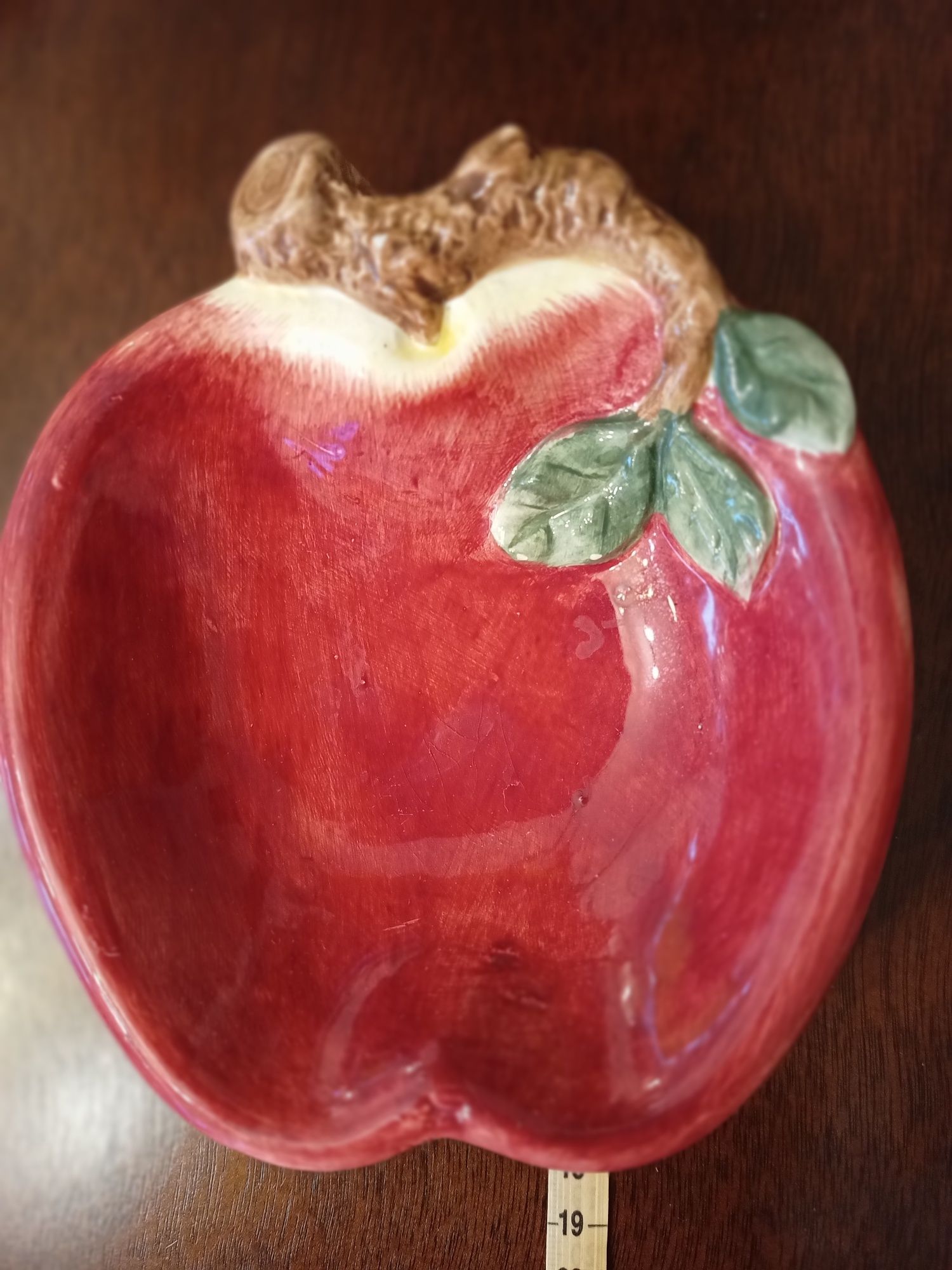 Ceramiczna miseczka w kształcie jablka