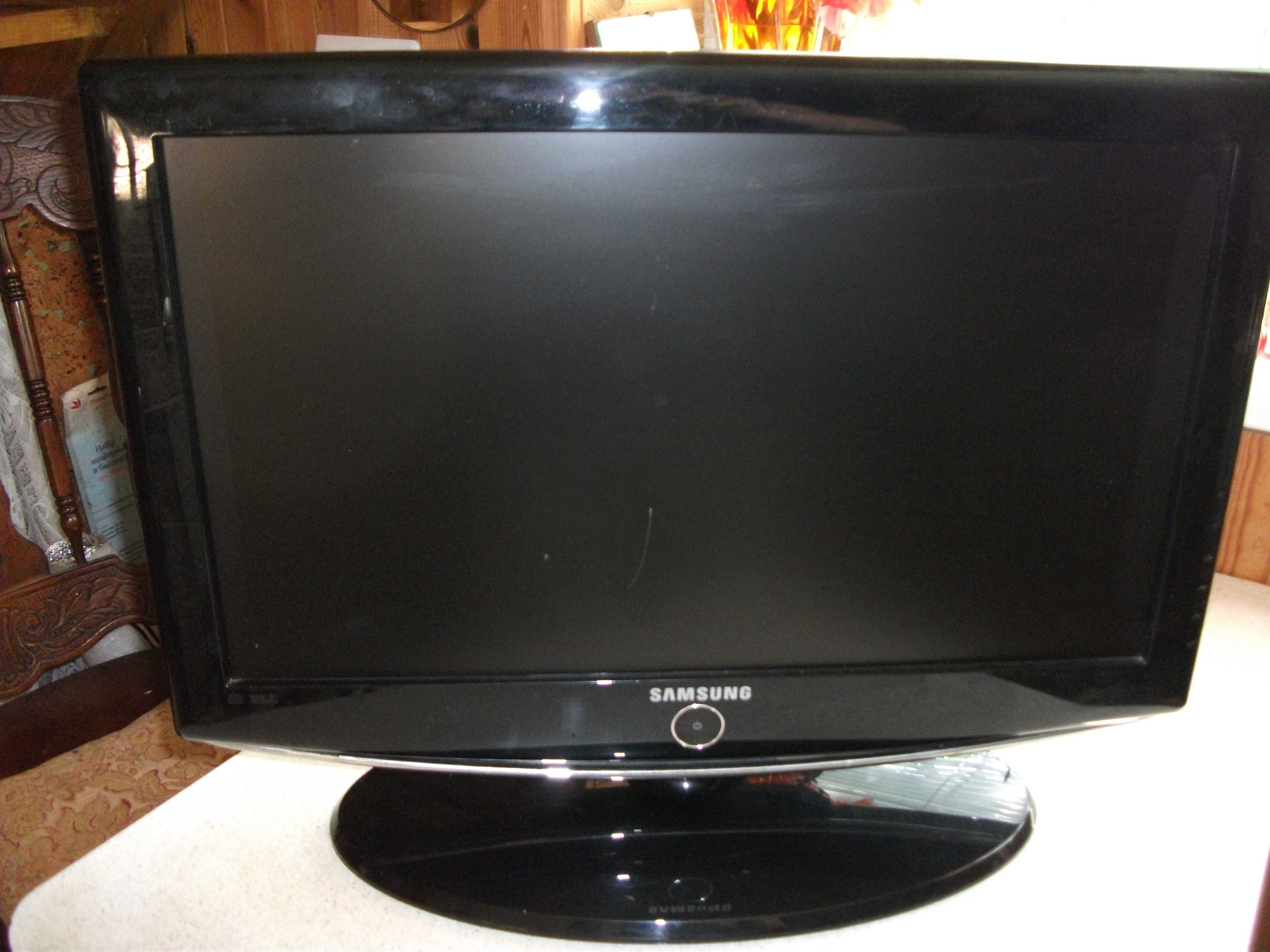 Телевизор Samsung LE23R82B