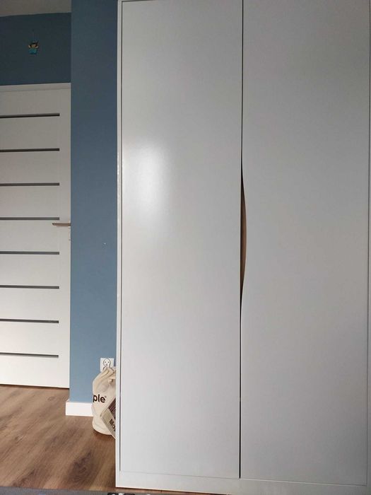 Biała Dwudrzwiowa Szafa BRW Pori