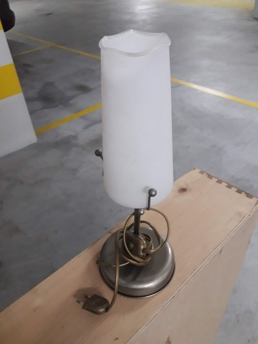 Candeeiro tecto + candeeiros de mesinha de cabeceira