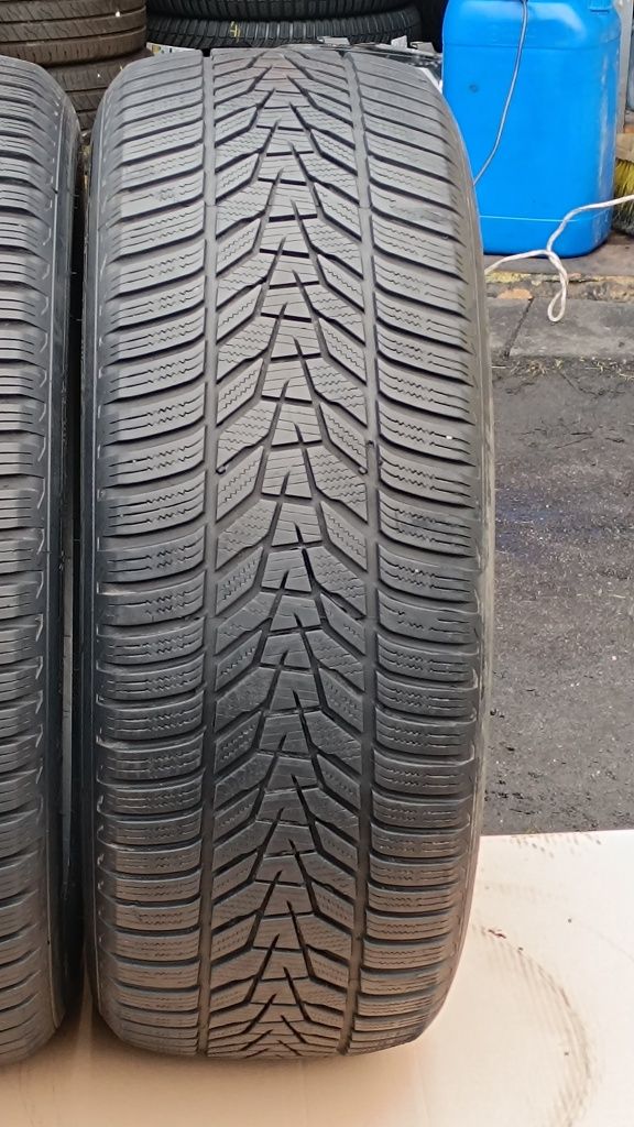 255/55R19 111V Hankook Winter I*Cept Evo3 X