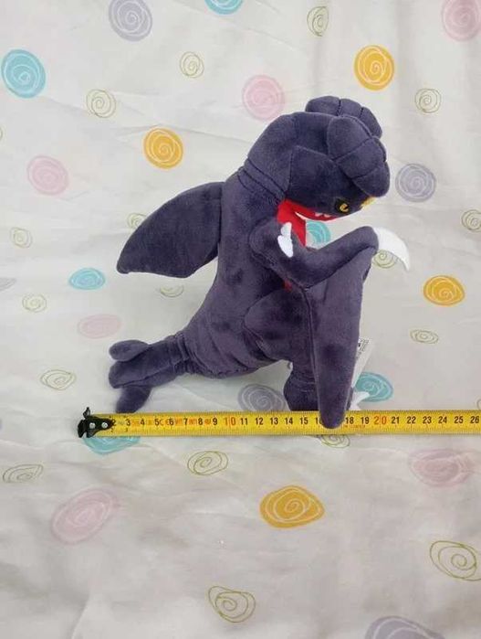 Pokémon peluche garchomp