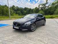 Volvo V40 Model 2013, Momentum + Opcje, Szklany Dach, 2 komplety opon