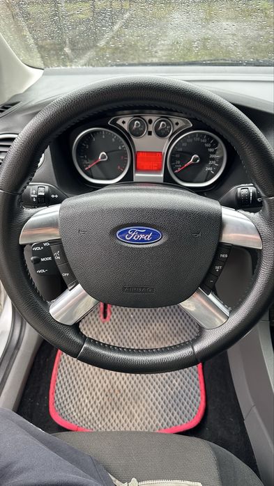Ford Focus 2008 • 1.6 Duratec • автомат • комфортний міський хетчбек