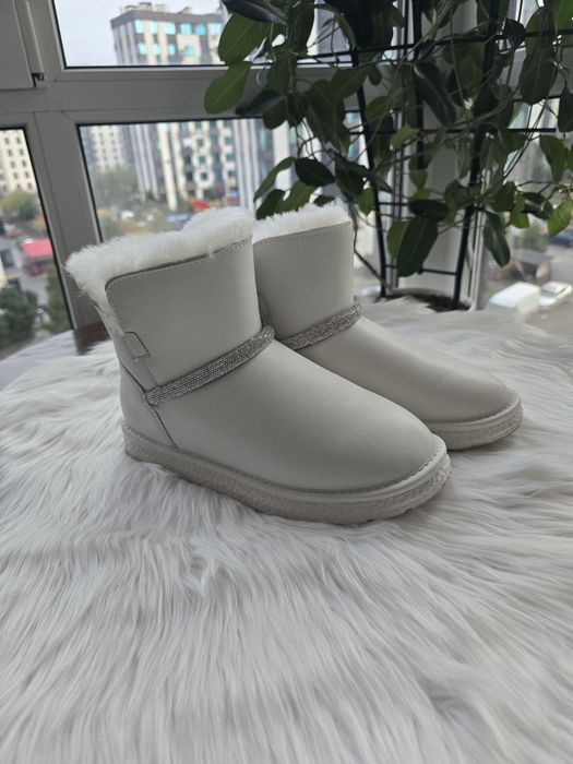 Дутики, угги, ugg жіночі Vitto Rossi