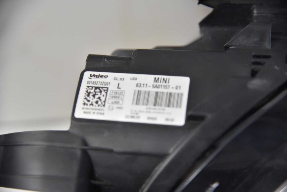 Par de Faróis MINI Cooper F55 / F56 / F57 (2018–2021) Full LED