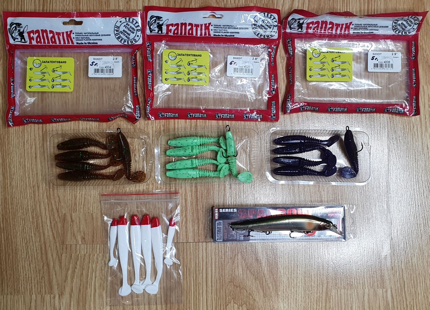 Воблер Bearking Ito Shiner 115S + Набір селикону FANATIK BANDIT 2.9.