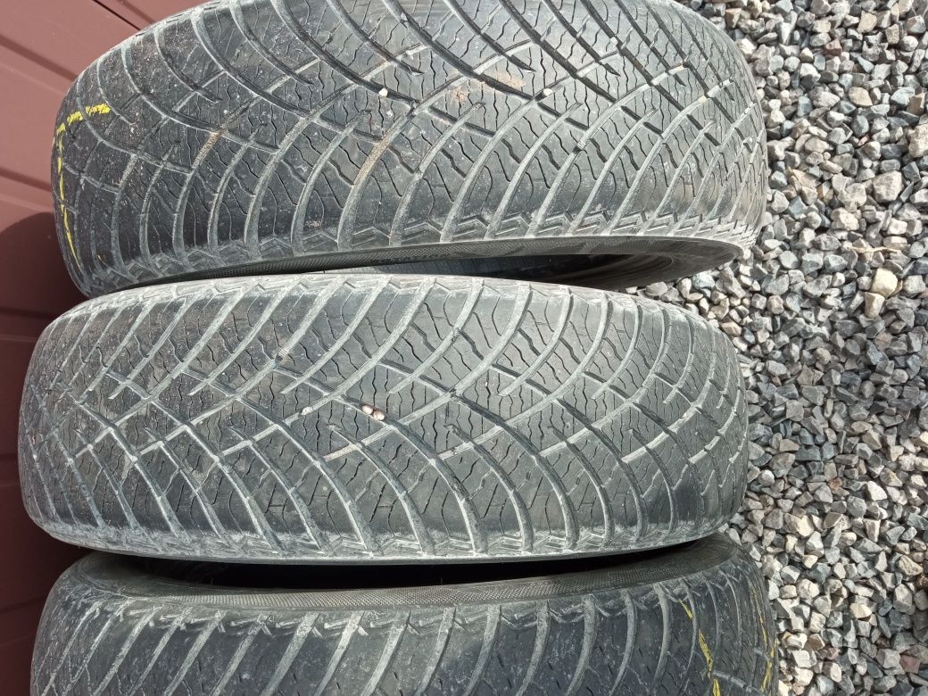 Opony całoroczne. 155/65 R14