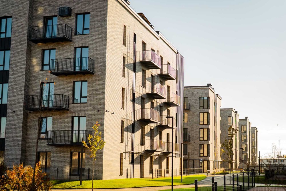 2к квартира з кухнею-студіо