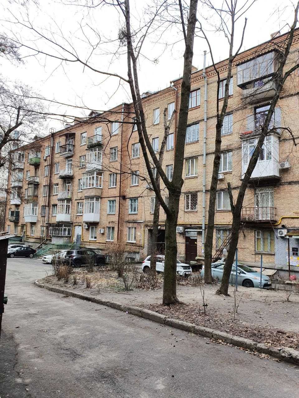 Двухкомнатная квартира 55 м² ул. Белорусская 30, метро Лукьяновка Киев