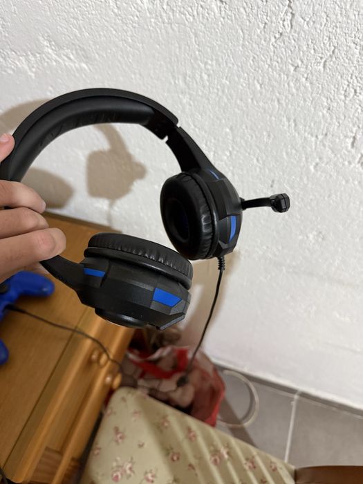 Vendo ps4 com monitor