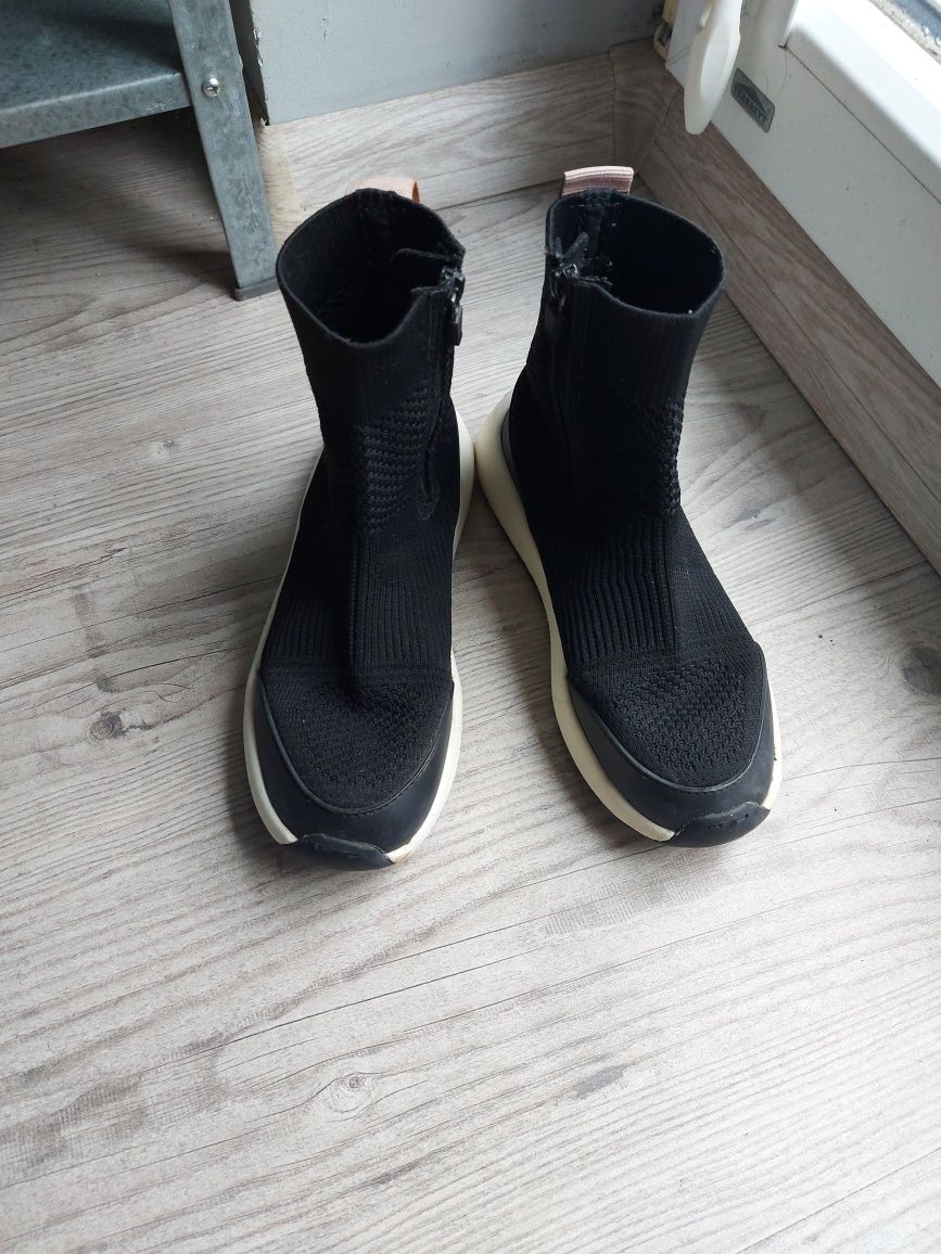 Buty sportowe czarne Zara rozmiar 31