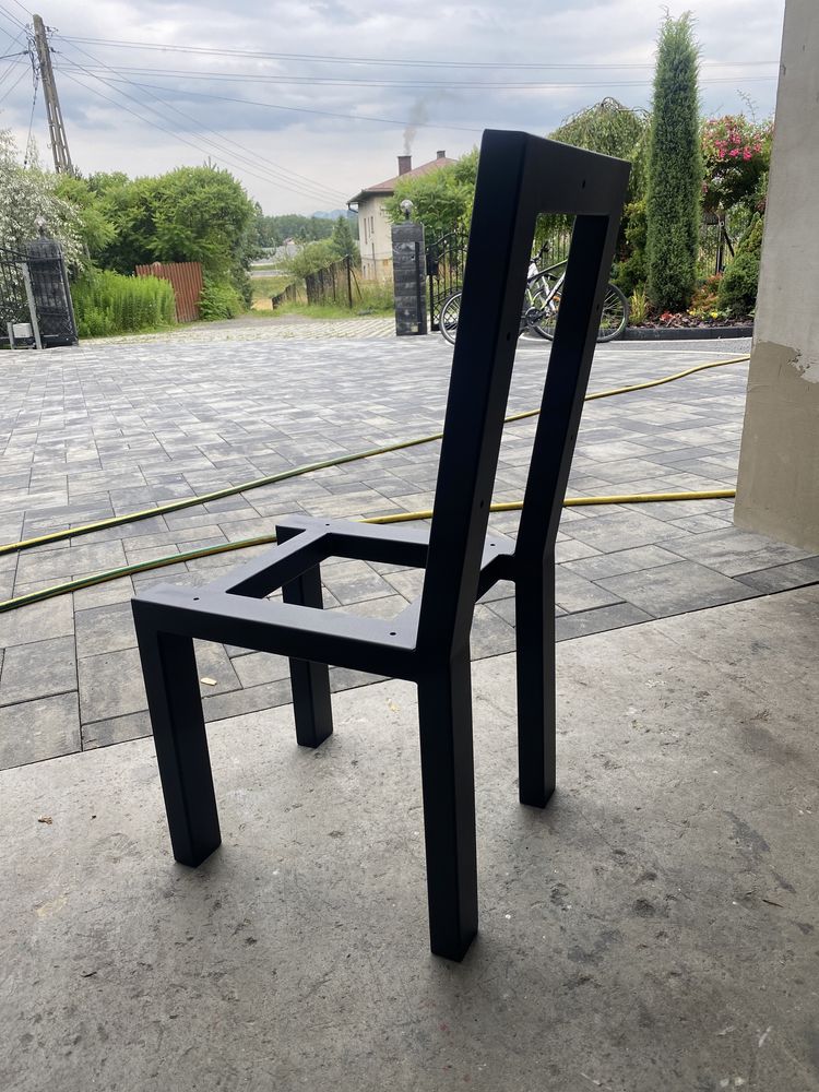 Krzeslo metalowe