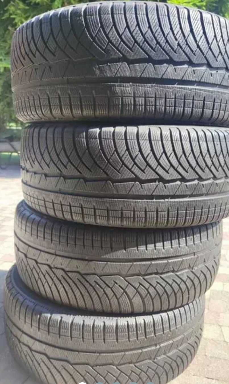 Opony zimowe Michelin Pilot Alpin PA4 235 45 r18 4szt.