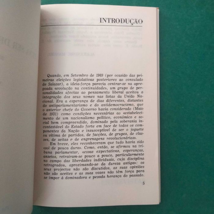 Vale a Pena Ser Deputado? - Alexandre Manuel