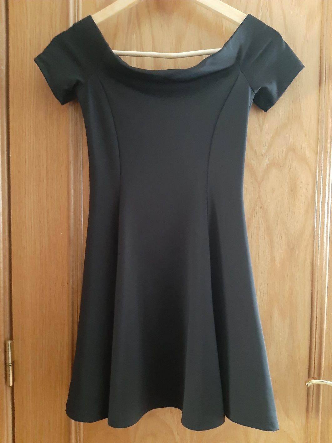 Vestido preto Zara S