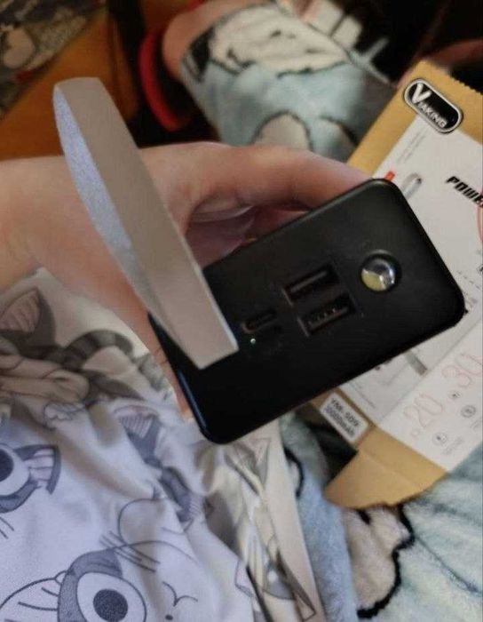 Повербанк зарядка павербанк 30000 реальних часов быстрая таепси ліхтар