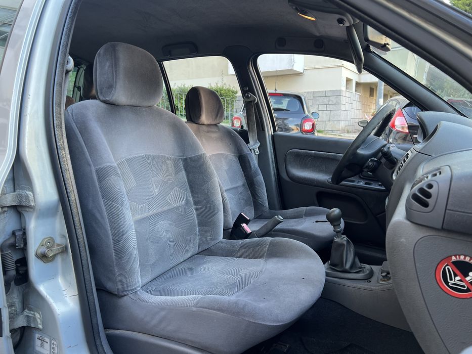 Renault Clio 1.4 A/C - 98