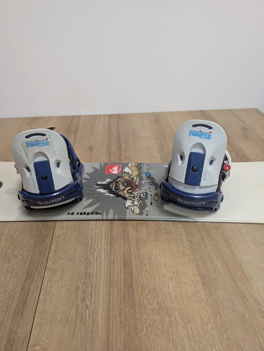 Snowboard dzieciecy - 97cm. Deska, wiązania, buty 32/33