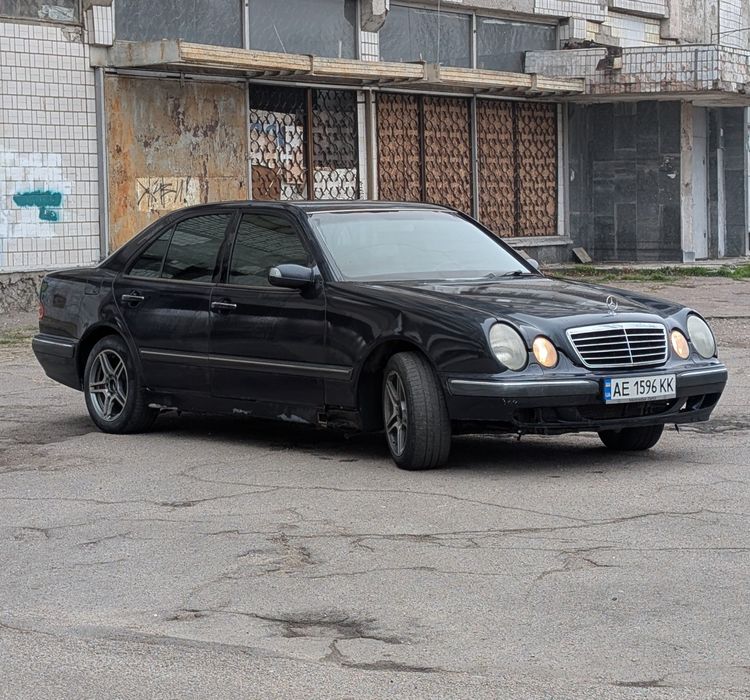 Mercedes Benz w210 e320