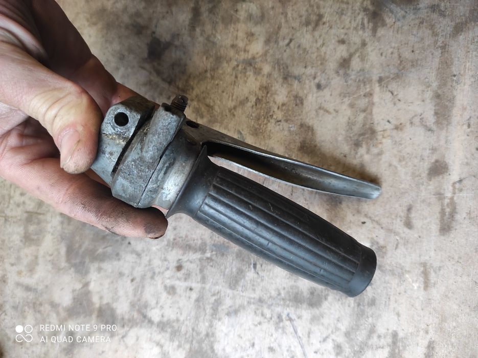 Manetka rączka zmiany biegów motorynka M1 komar korpus klamka 14.115