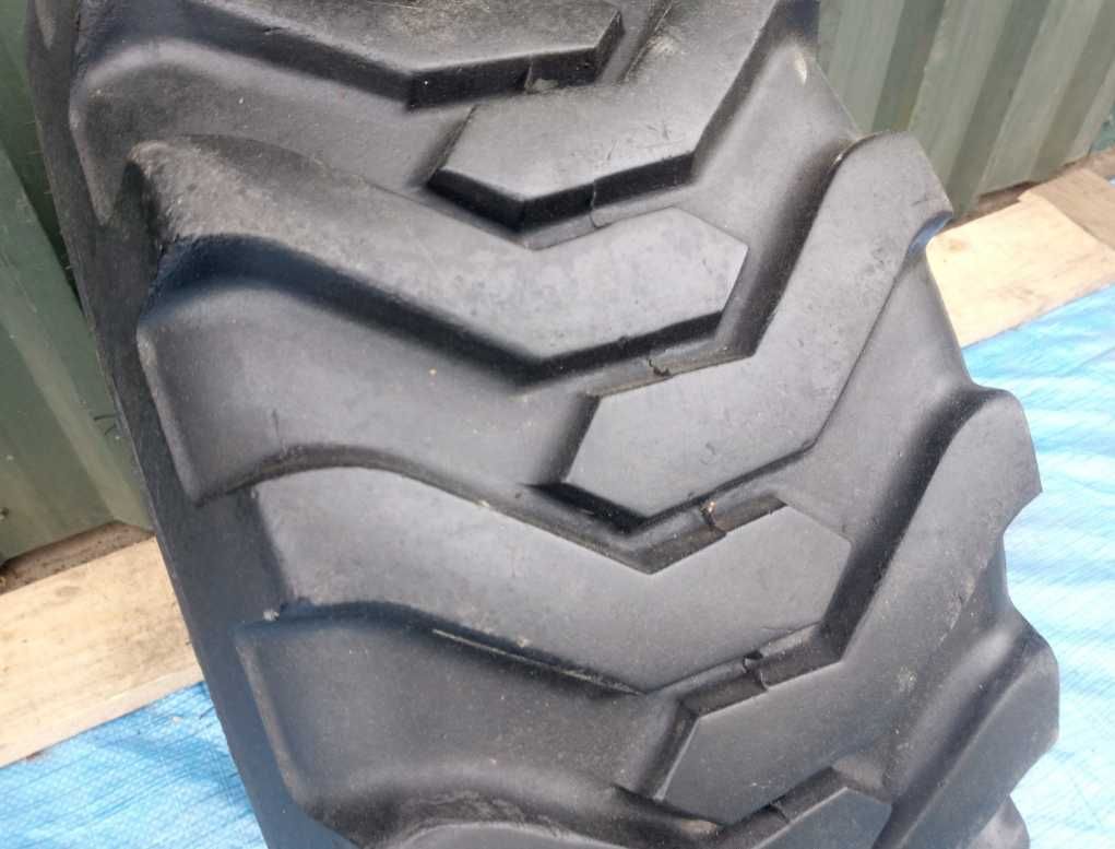 Opona Titan 260/70 - R 16.5 D 16,5 Ind Trac
