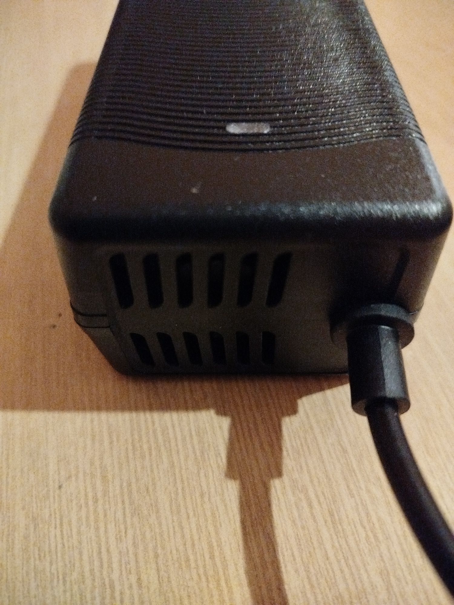 Ładowarka 36V-42.0 3A z wentylatorem rower elektryczny i nie tylko