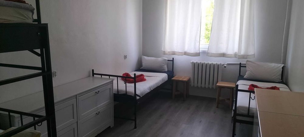 Kwatery pracownicze Nowy hostel za FSO pok.2,3,4 os. +Miejsce w pokoju