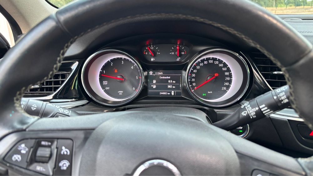 Opel Insignia B 1.6 EcotecD