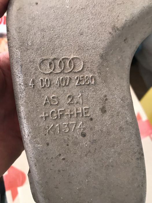 Audi a8d2 4.2 цапфа