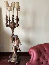 Lindo candeeiro antigo com anjo em madeira - antique lamp with angel
