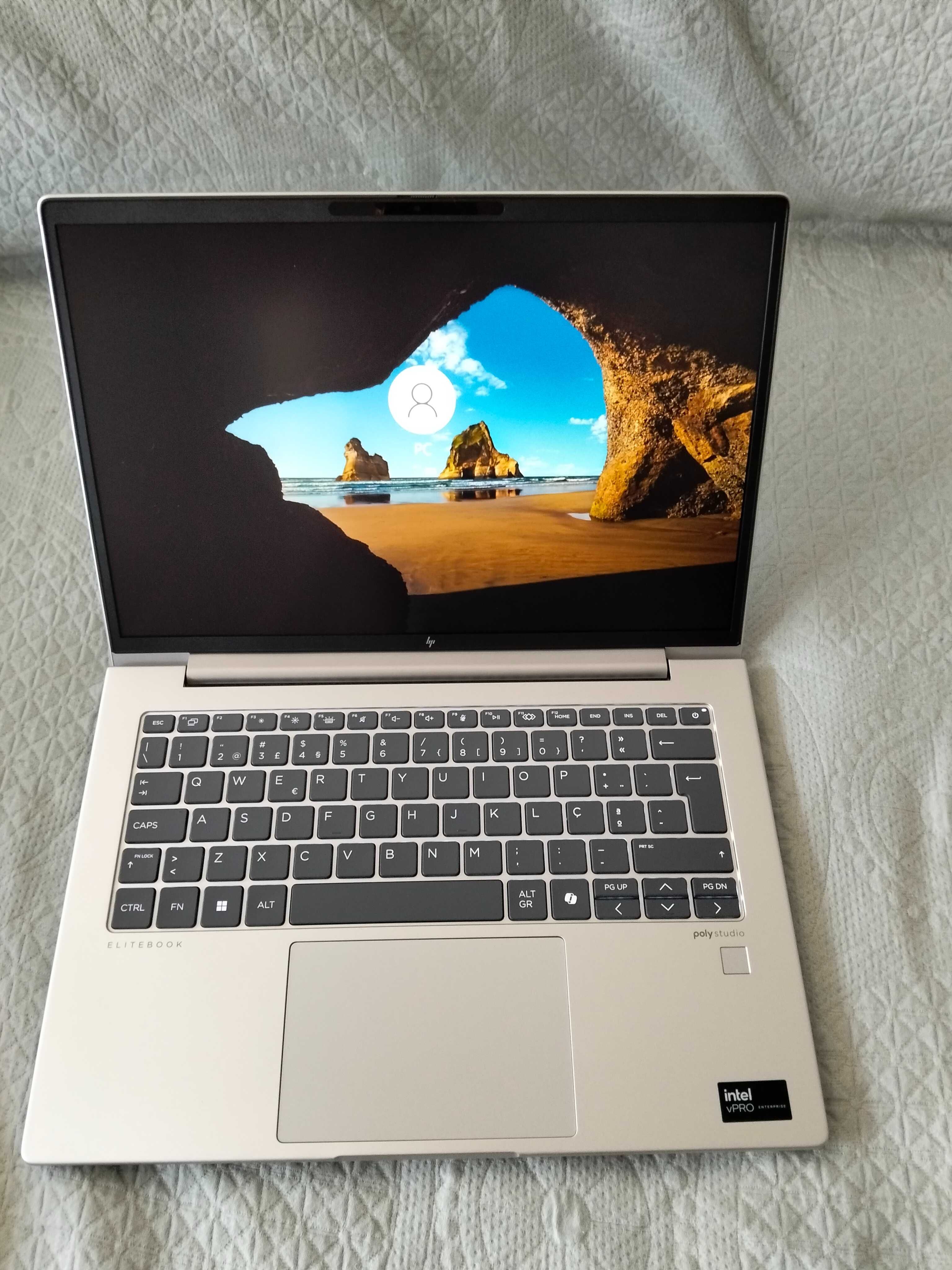 HP EliteBook 640 G11  (Novo)
