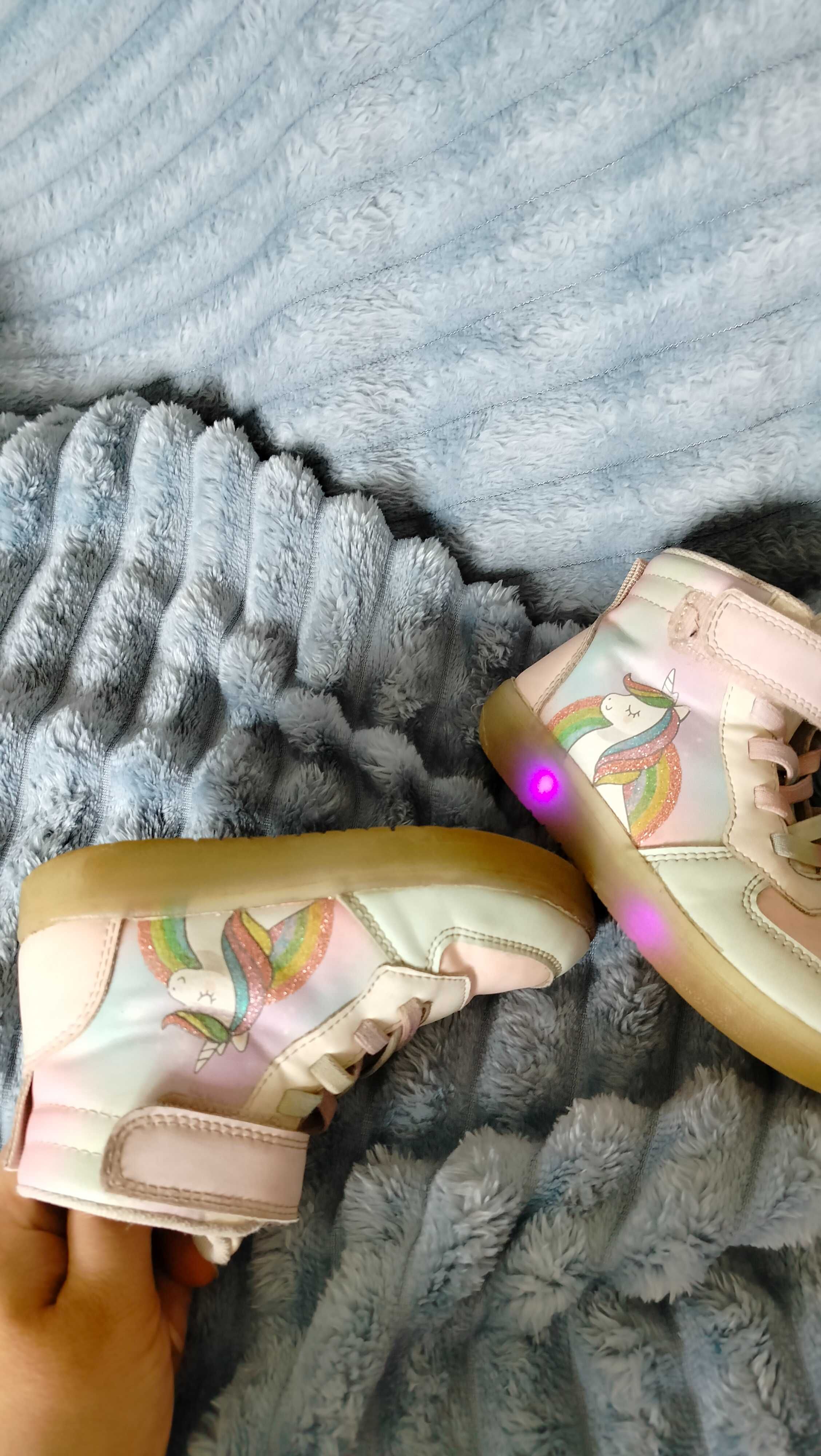 Komplet 2 pary butów jednorożec kozaczki adidasy 26,27