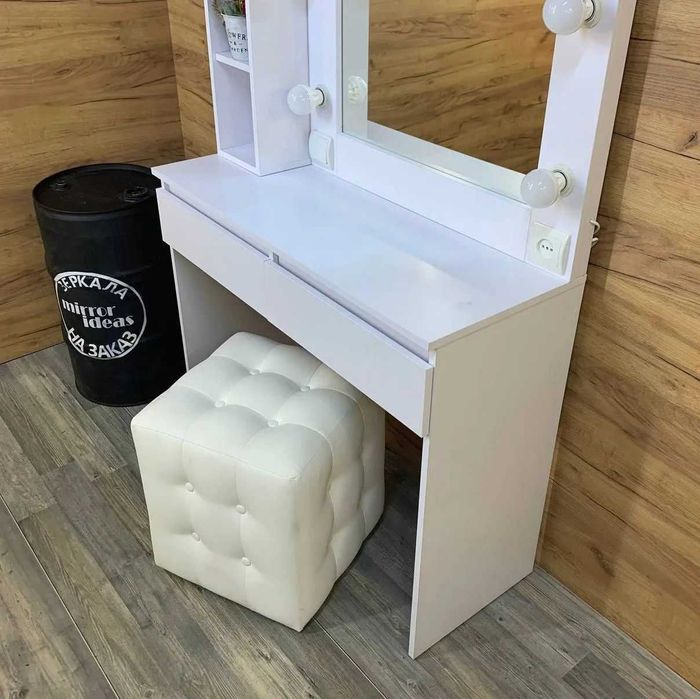 Туалетний столик з поличкою, макияжный гримерный туалетный стол