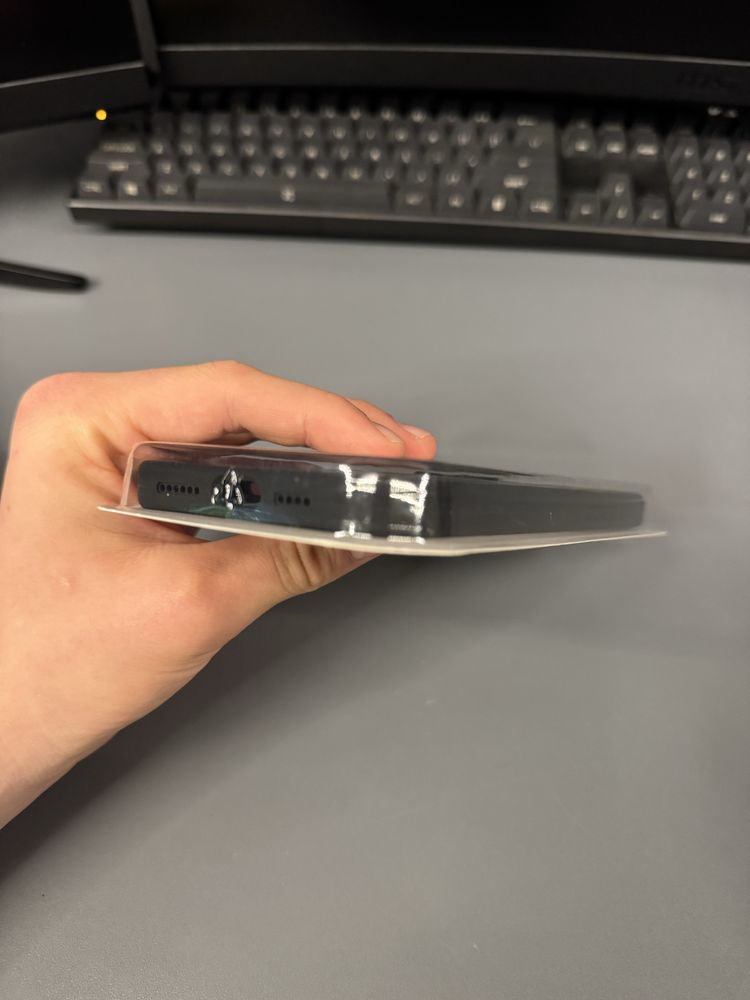 Etui Silikonowe iPhone 16 Plus Czarne