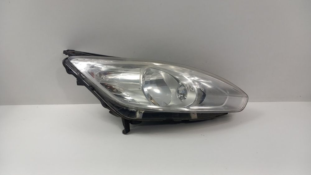 Ford C-Max Mk2 Lampa Przód Prawa