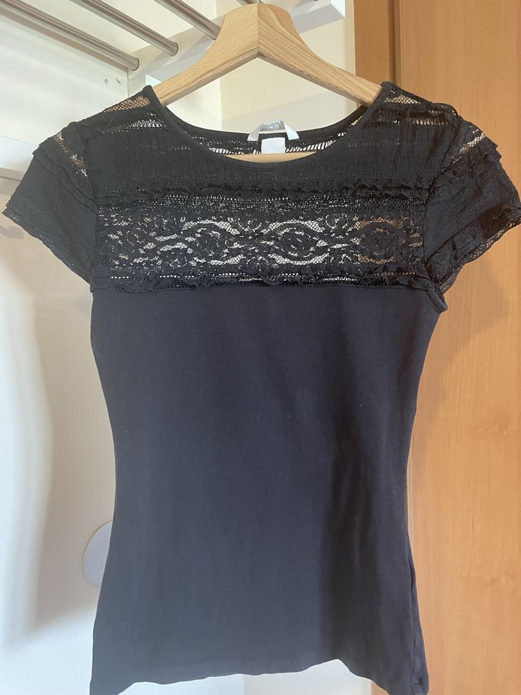 Czarna bluzka z krótkim rękawem koronka H&M 34 XS