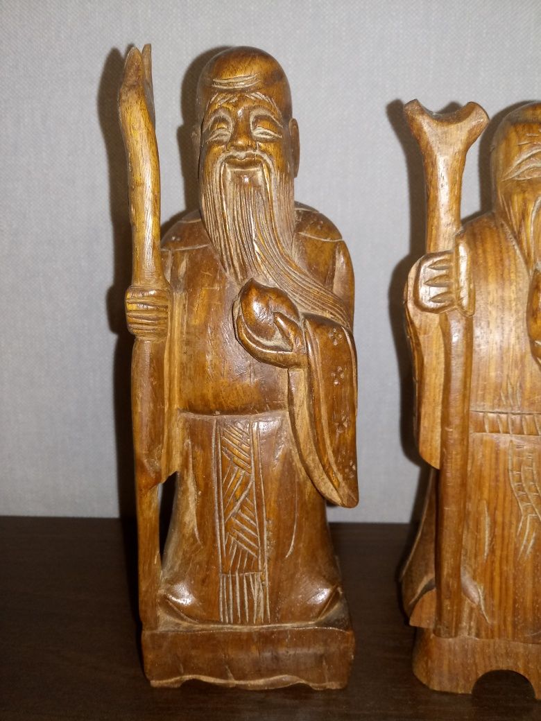 Figurki z drewna postacie Chińskich bóstw
