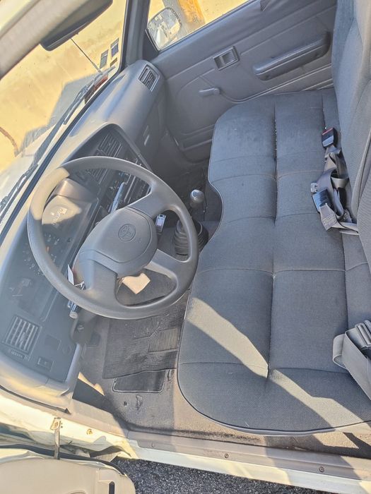 Toyota hilux 2.4d C/ arca Frigorífica