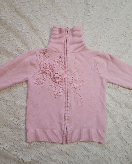 Дитячі кардигани, худі, кофти та світшоти на дівчинку.