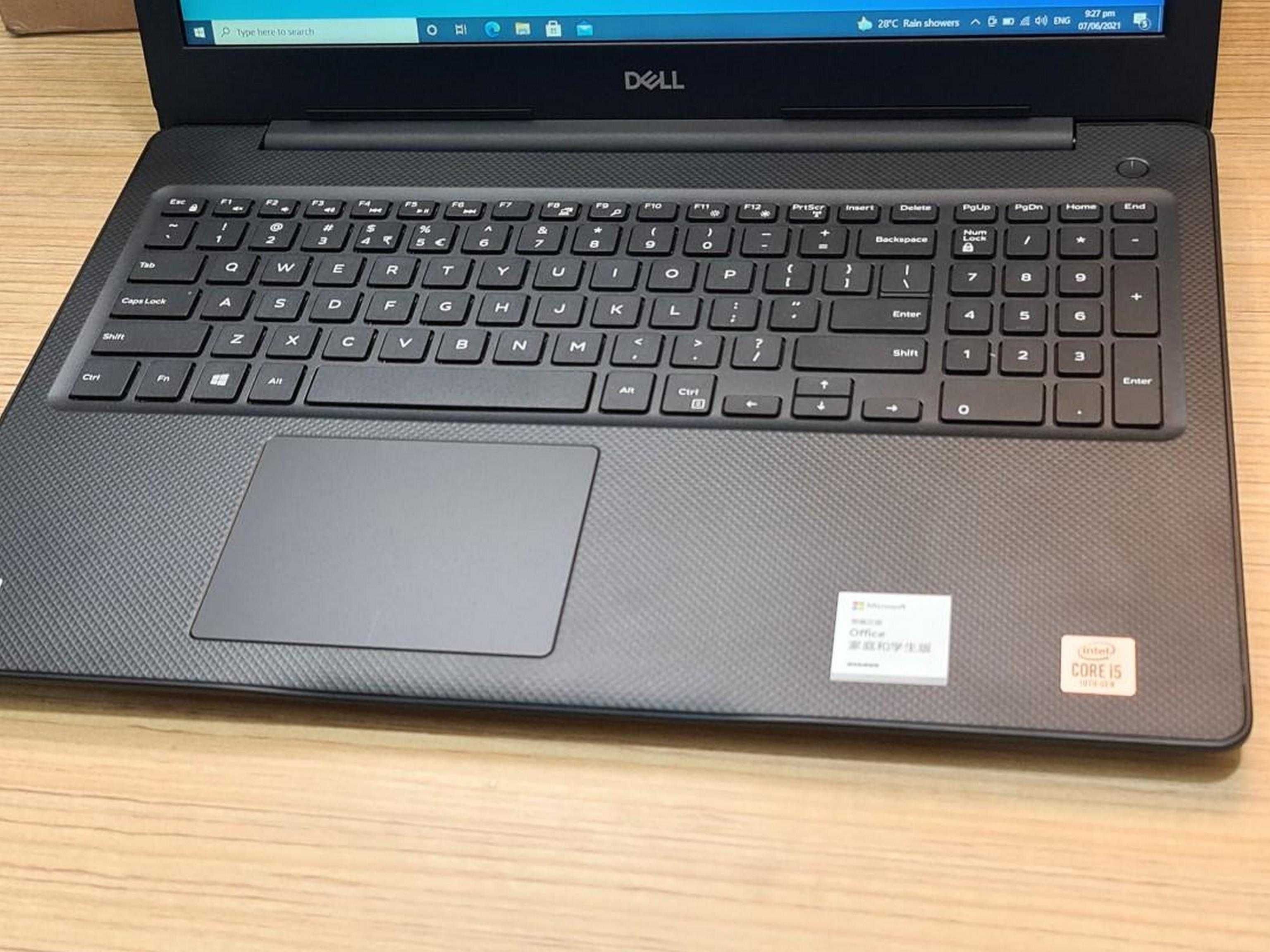 Dell Vostro 15.6" Octacore i5/8GB/256Nvme gama Profissional