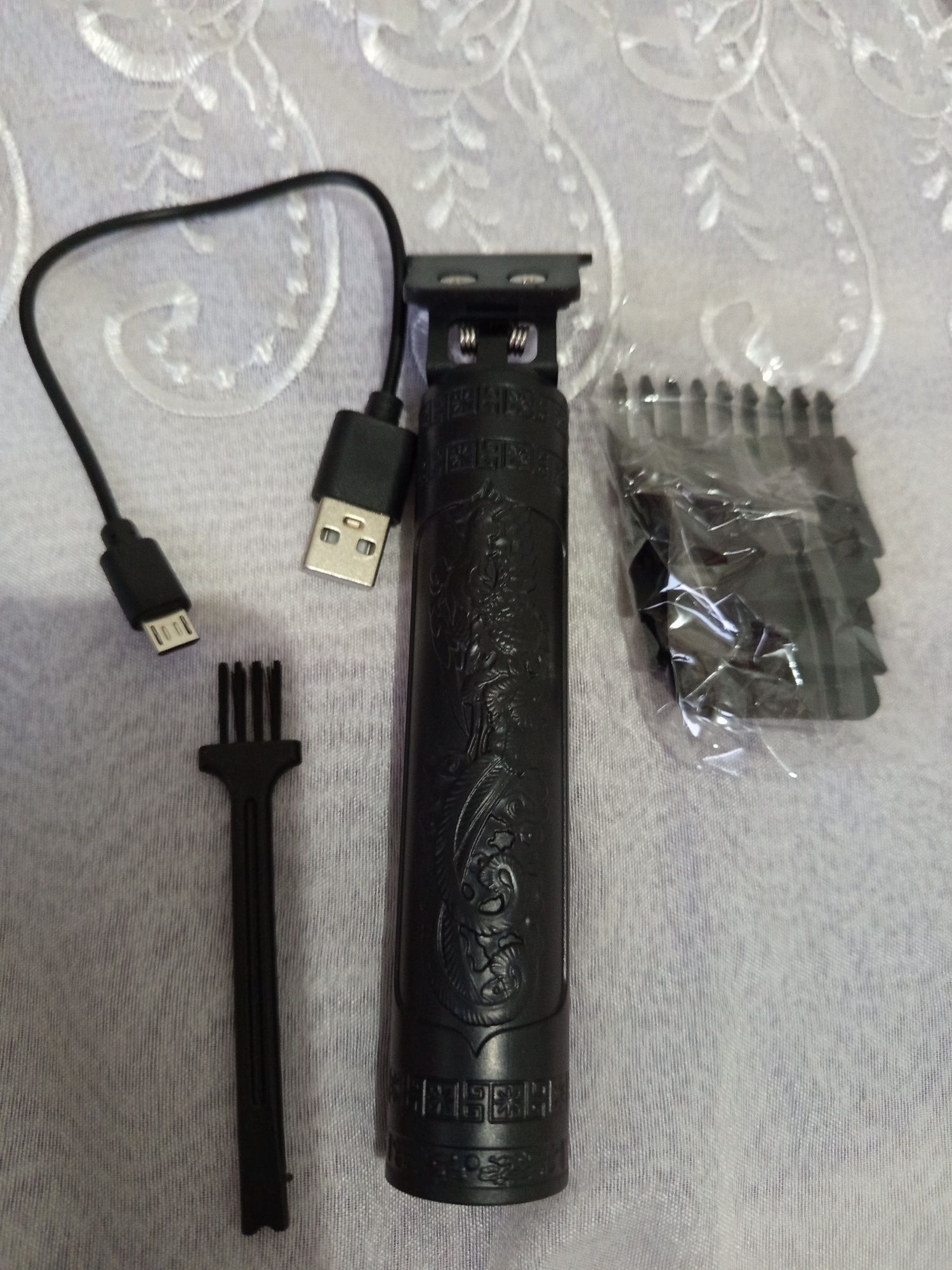 Máquina de cortar cabelo novo.