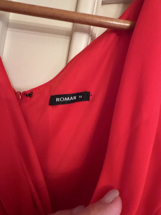 Плаття нарядні вишукані