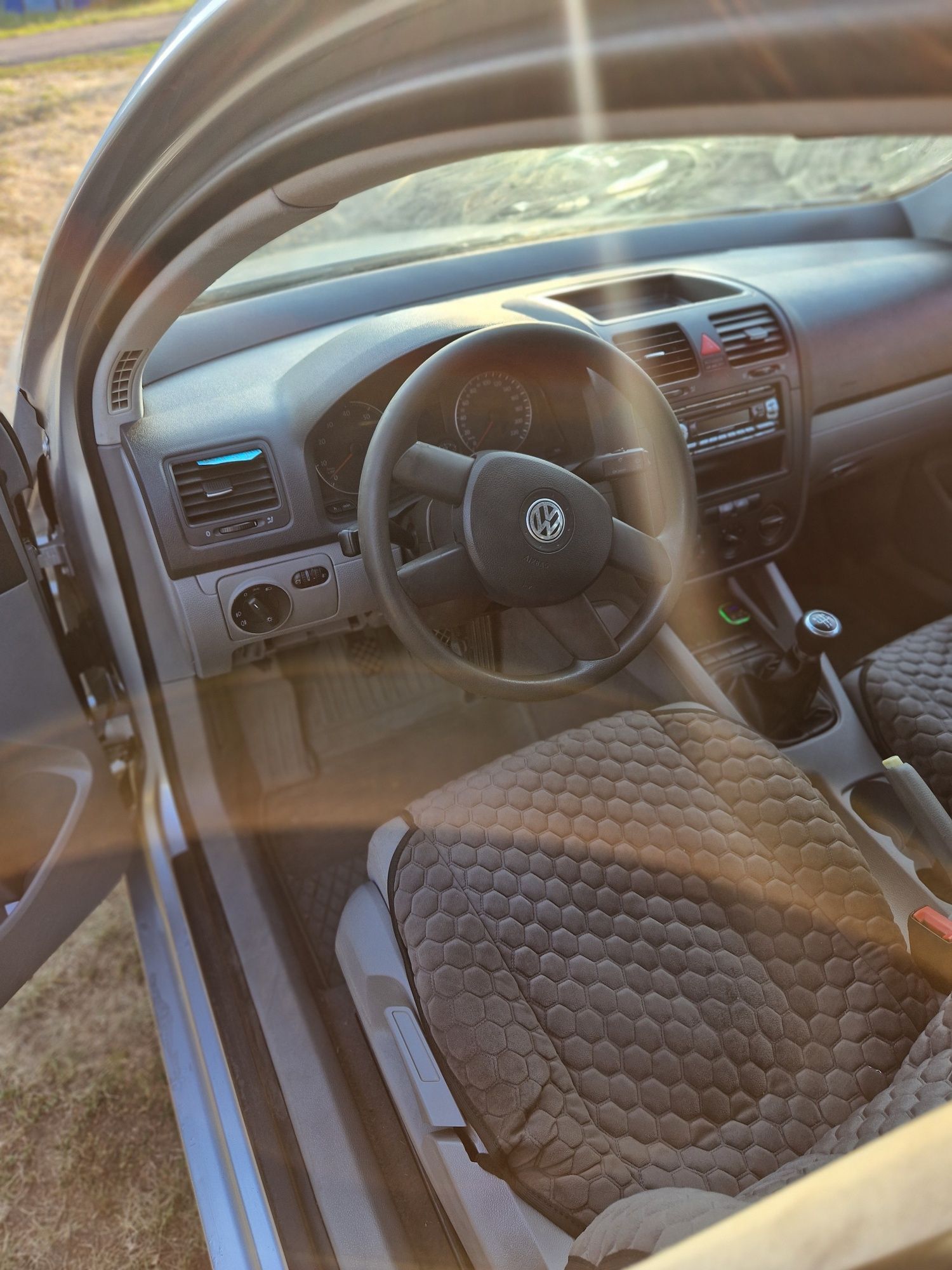 Продам Golf 5 1.6 fsi