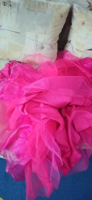 Продам выпускное- нарядное платье