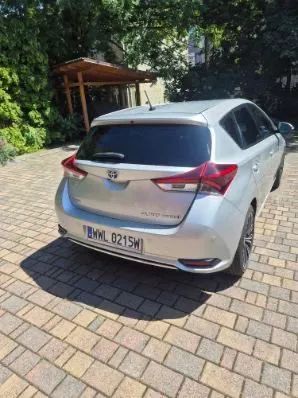 Toyota Auris Toyota Auris Hybryda 2013r