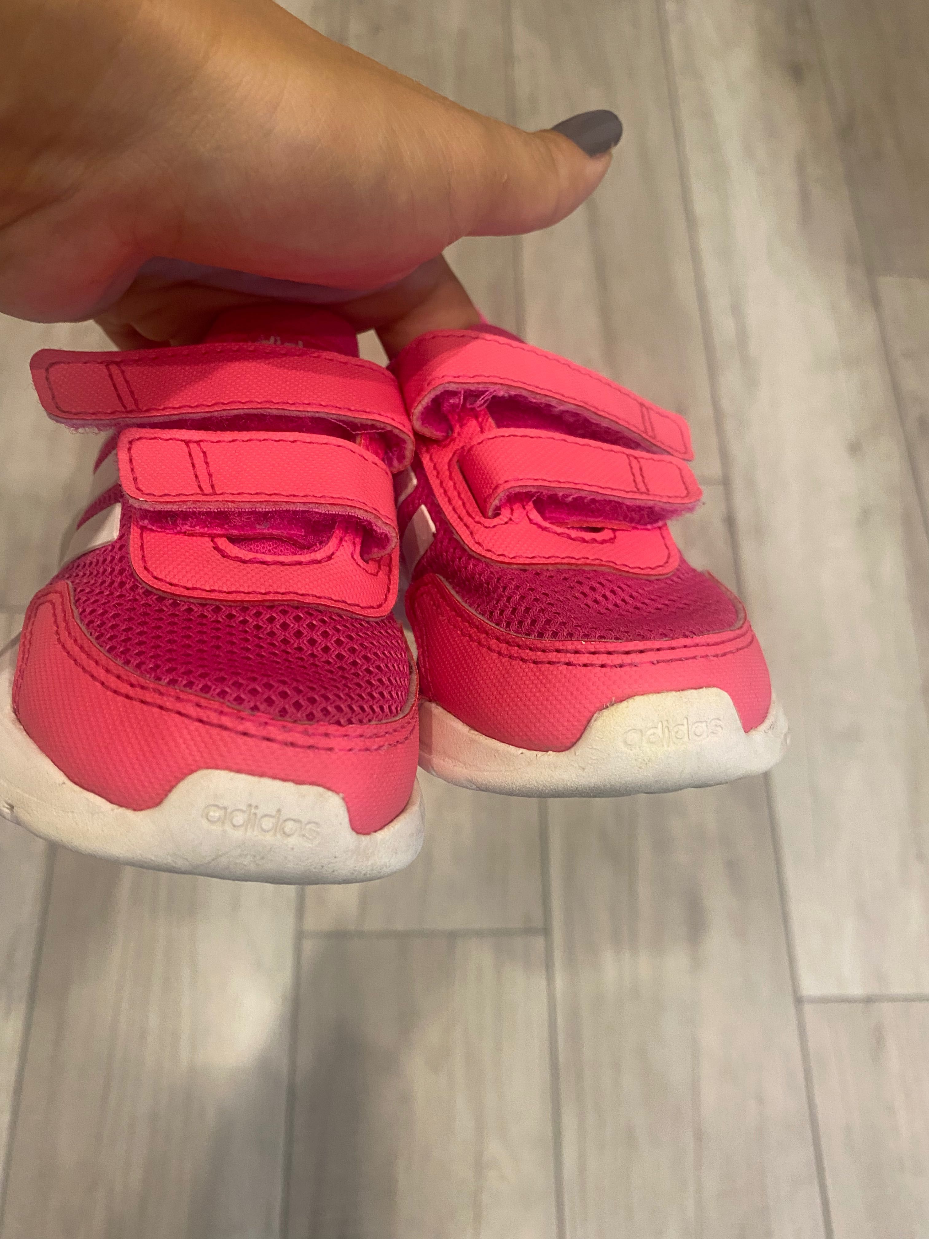 Дитячі кросівки, кеди  adidas рожеві