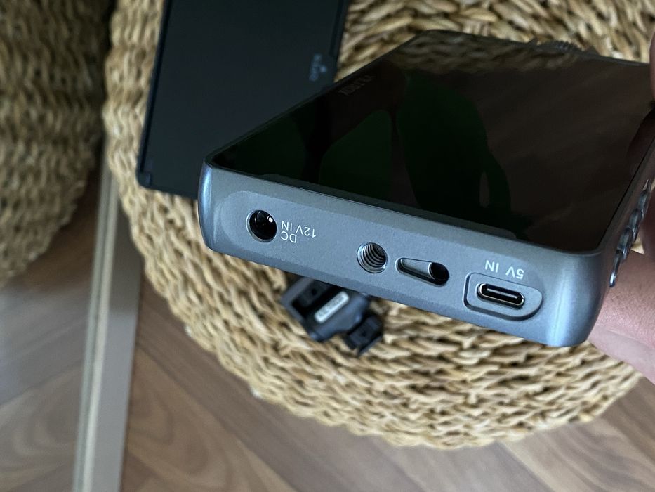 Накамерний монітор Viltrox DC-550  1200nit 4K 3DLUT