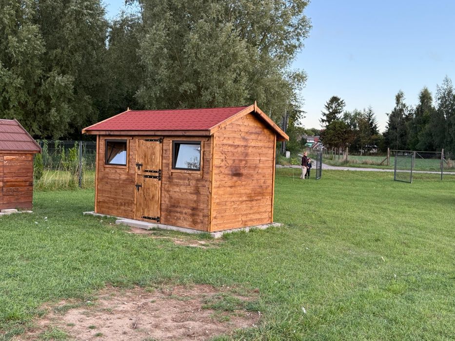 Stajnia 3.5 x 2 koziarnia, alpaki, kuce