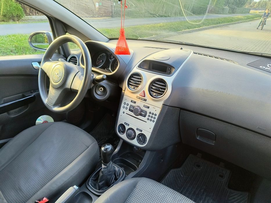 Opel Corsa D 1.0 Benzyna Klimatyzacja